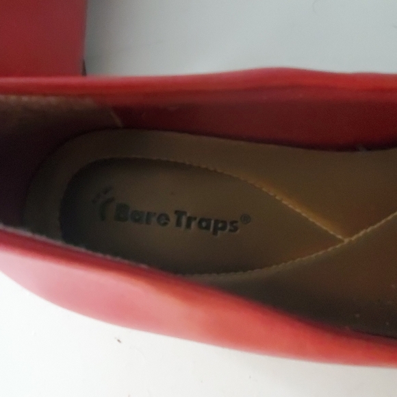 Bare Trap Red Leather Ballet Flats - Picture 5 of 7
